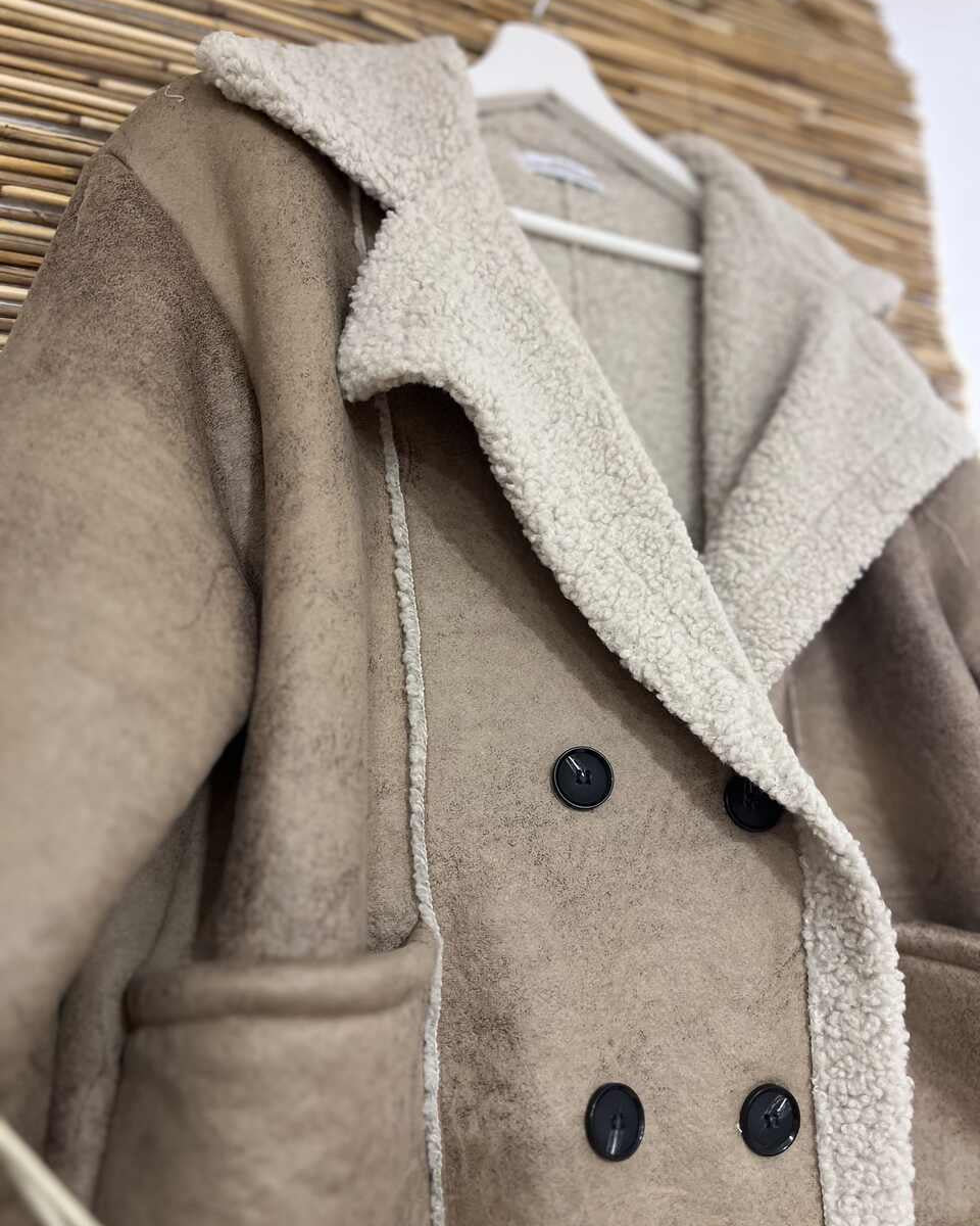 Abrigo borreguito beige