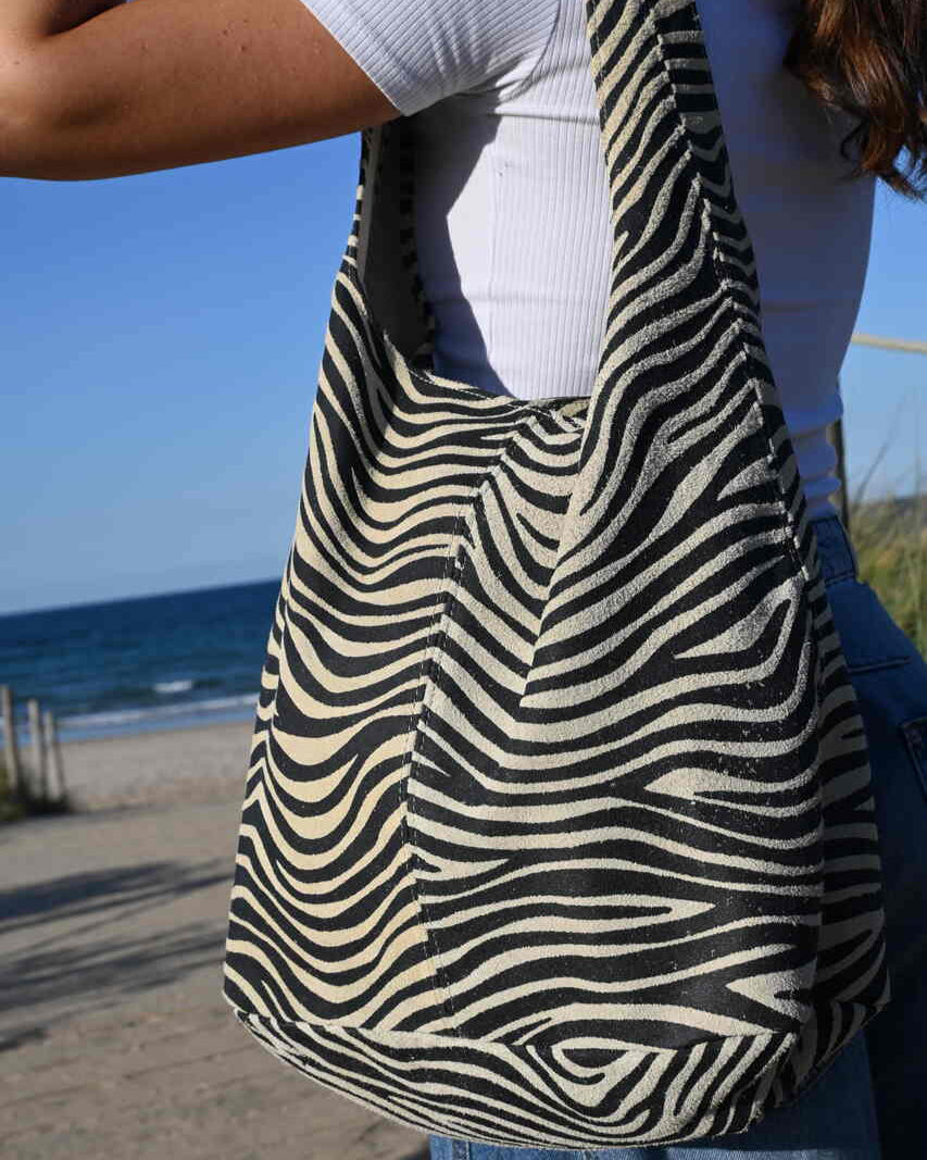 Bolso de hombre cebra