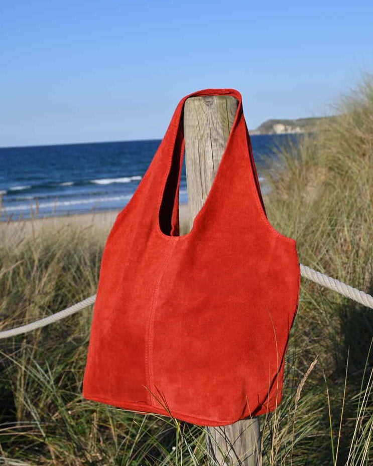 Bolso de hombro rojo