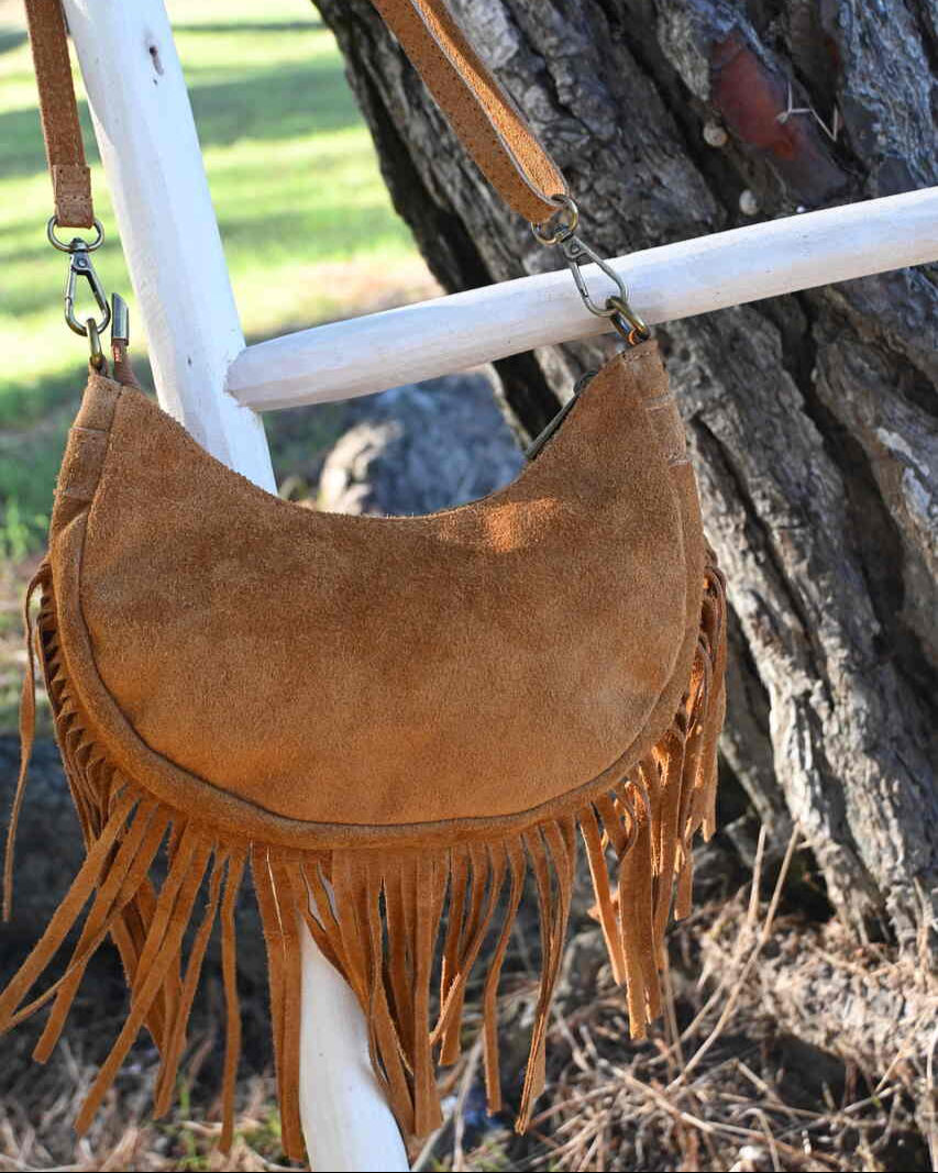 Bolso media luna camel