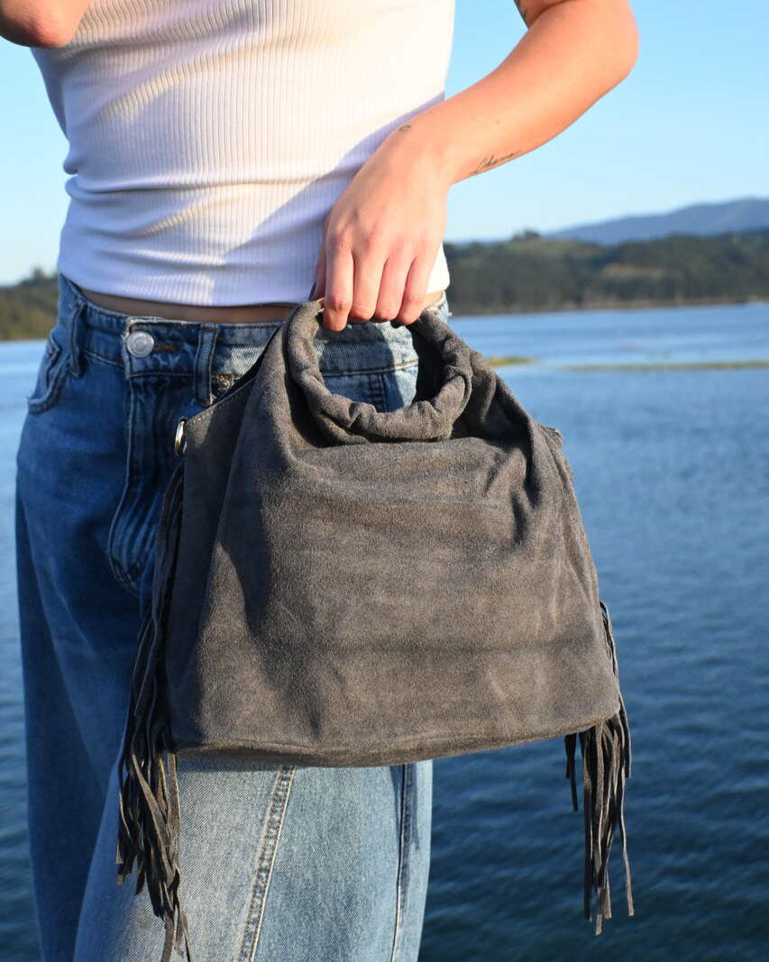 Bolso ovalado anillas gris