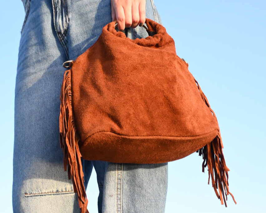 Bolso ovalado anillas marron