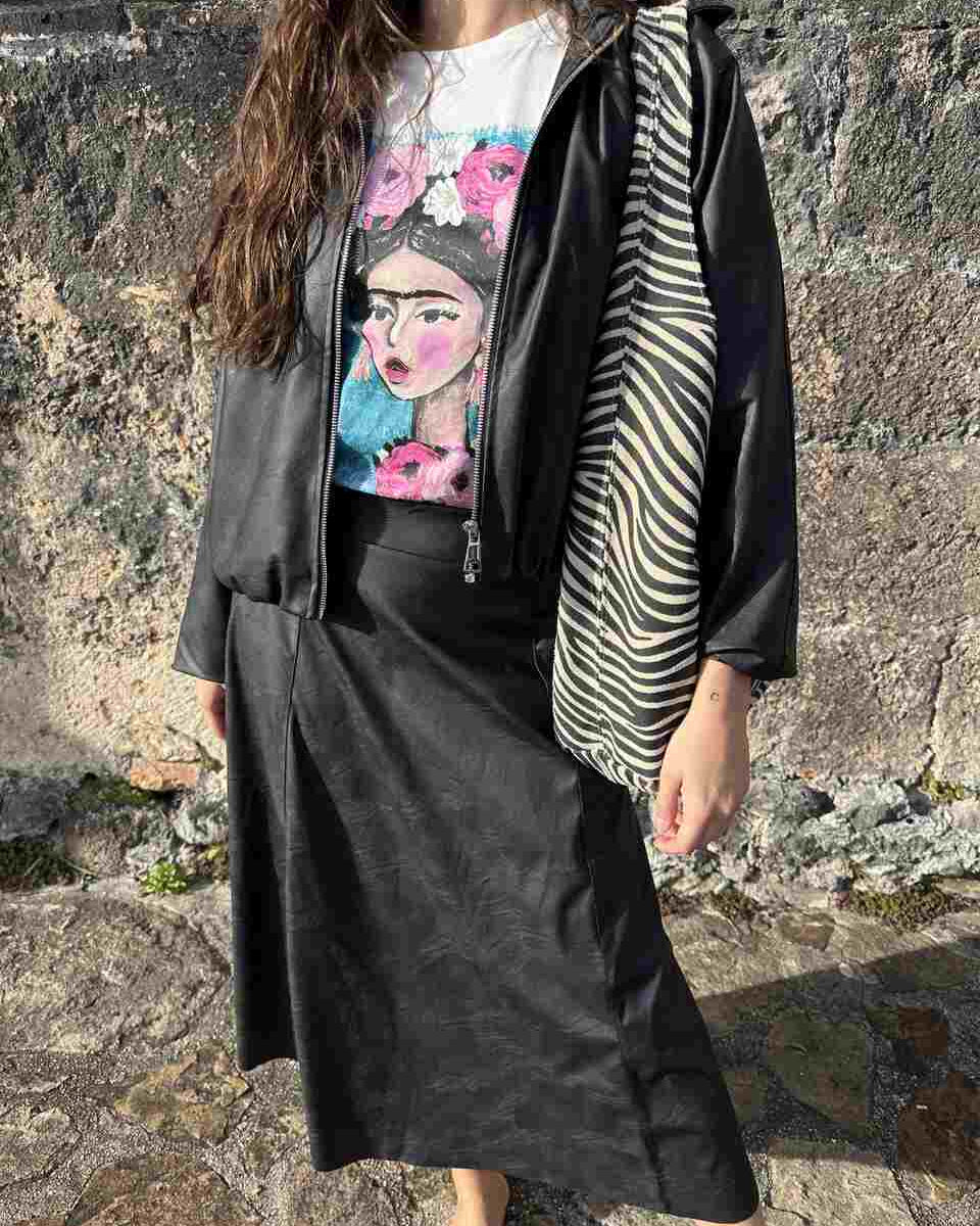 Camiseta blanca Frida