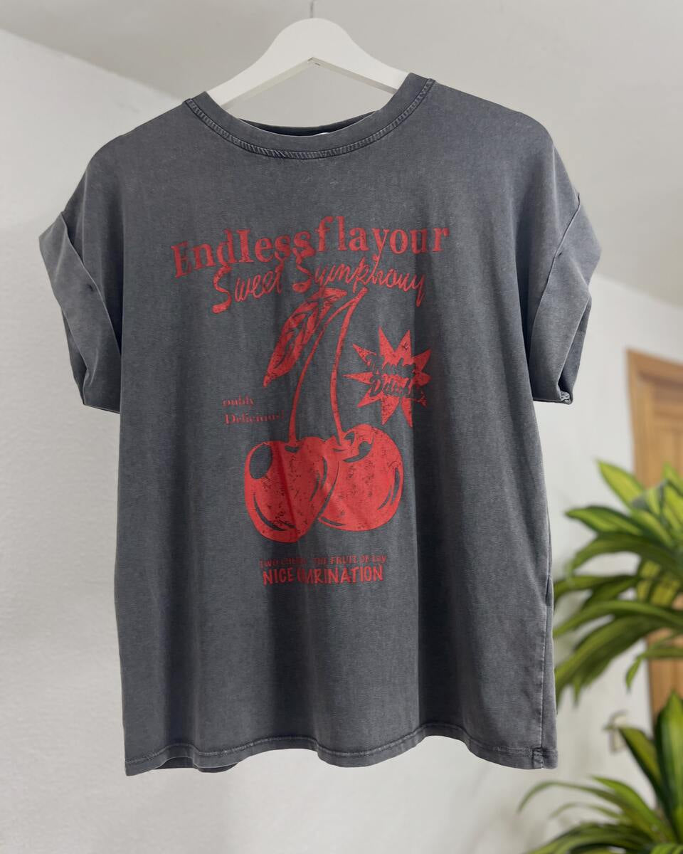 Camiseta cerezas