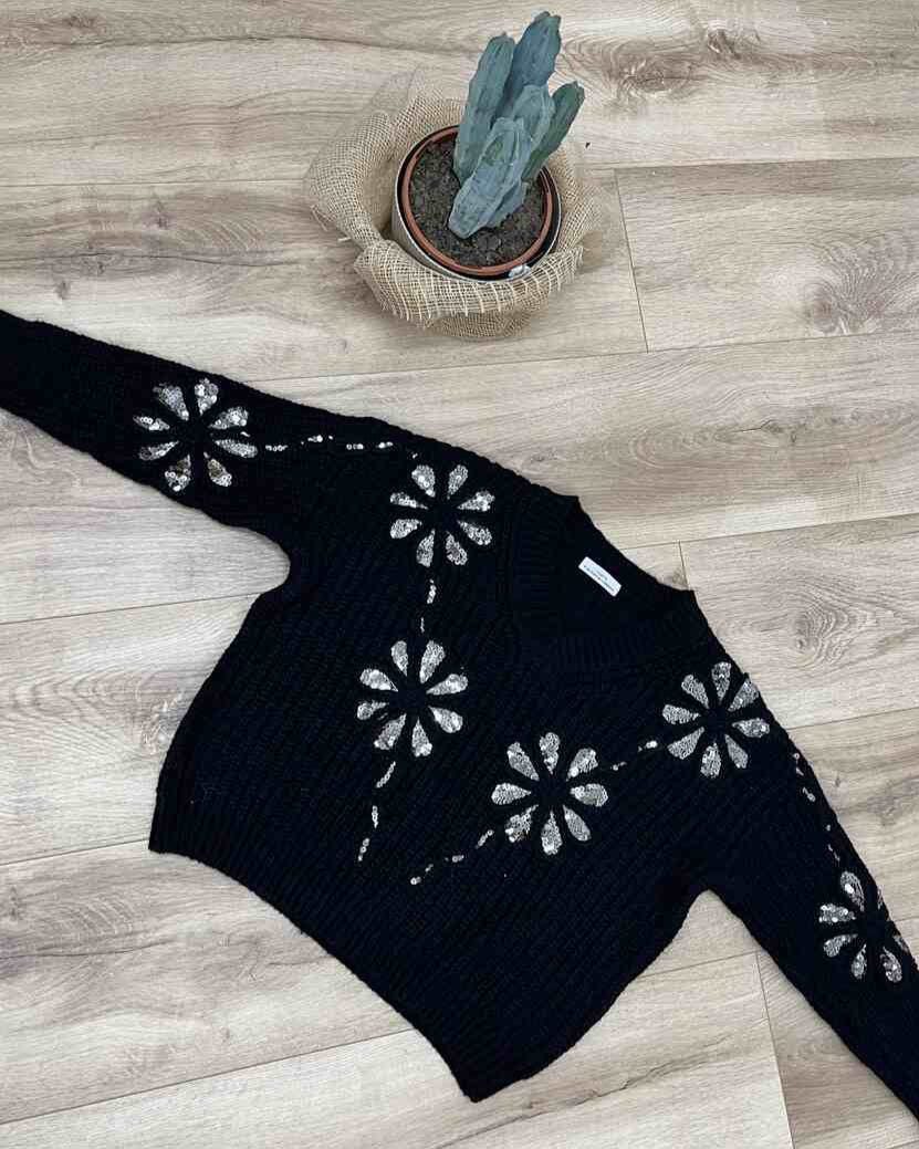 Jersey negro flores