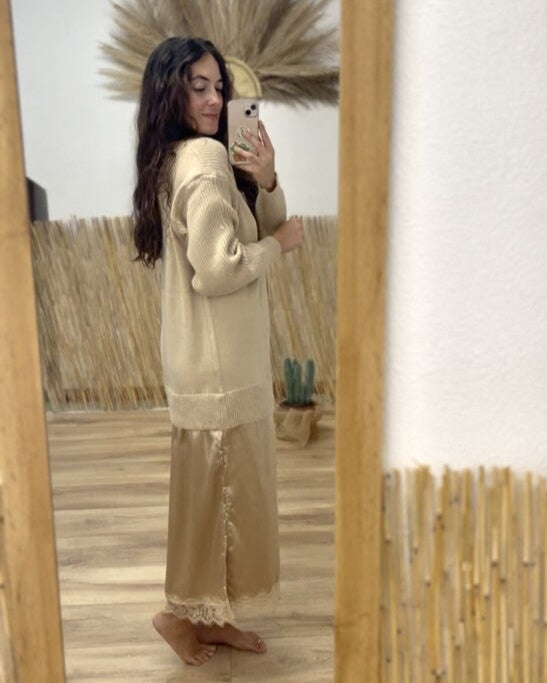 Vestido lencero beige