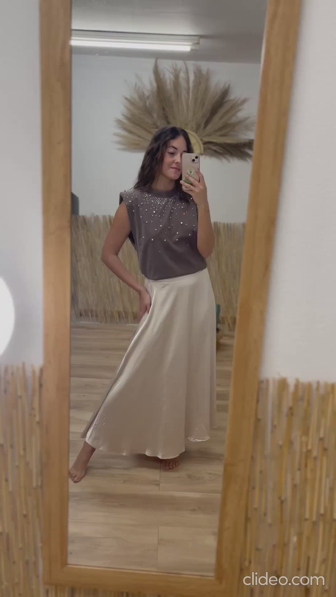 Falda satinada