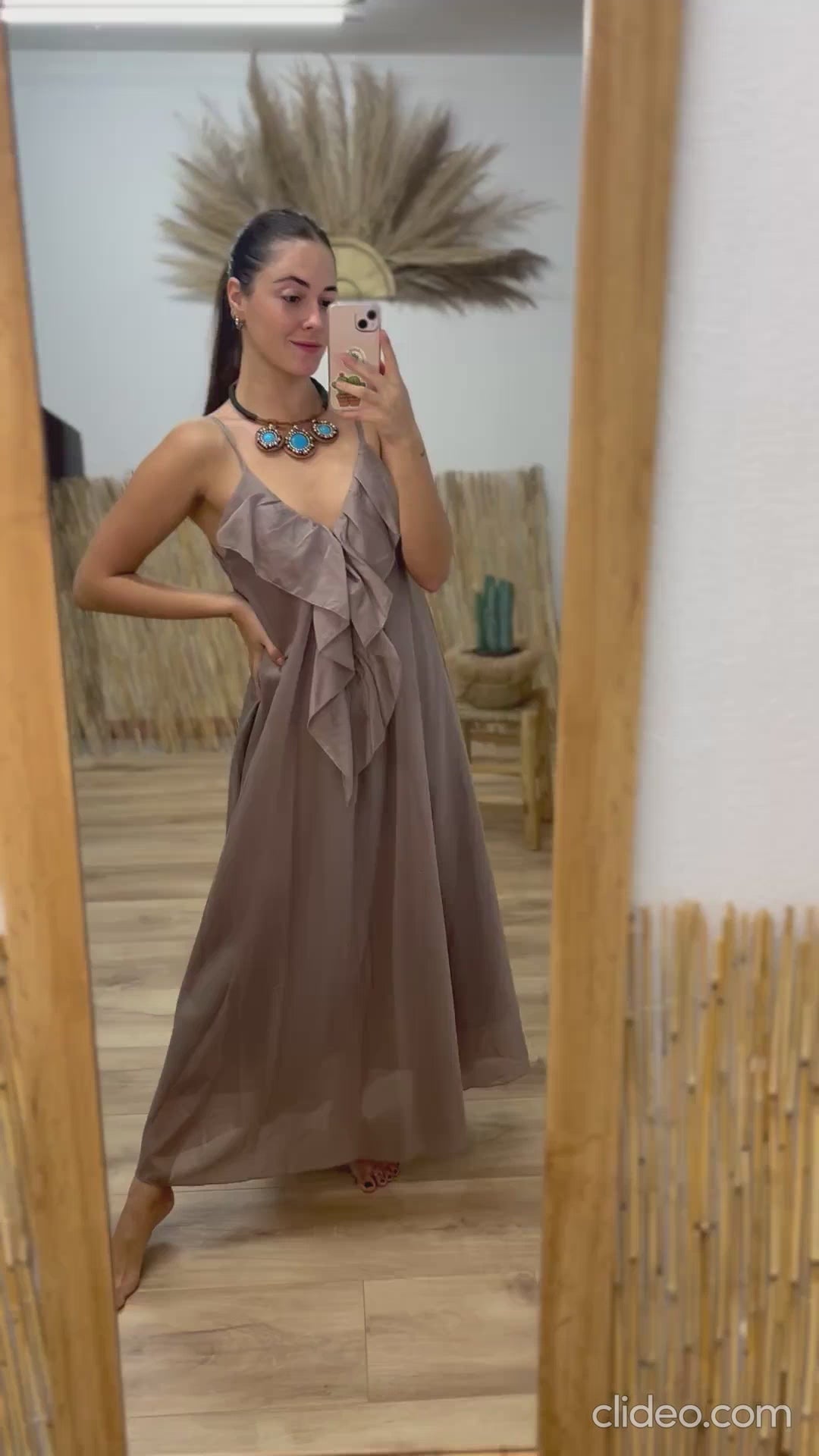 Vestido tirante piedra